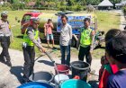 Sat-Lantas-Polres-Ngada-Salurkan-30.000-Liter-Air-Bersih-kepada-Warga-Desa-Naru