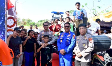 Warga-Padati-Pameran-HUT-ke-80-Bhayangkara,-Wakapolda-NTT-Ajak-Masyarakat-Lebih-Dekat-dengan-Polri
