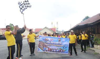 Semarak-Hari-Bhayangkara-ke-80,-Polres-Ngada-Gelar-Jalan-Santai-dan-Olahraga-Bersama-Wujudkan-Polri-untuk-Masyarakat--‎
