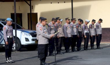 Wakapolres-Ngada-Pimpin-Apel-Jam-Pimpinan,-Tekankan-Disiplin-Personel-dan-Percepatan-Penyelesaian-Perkara-‎
