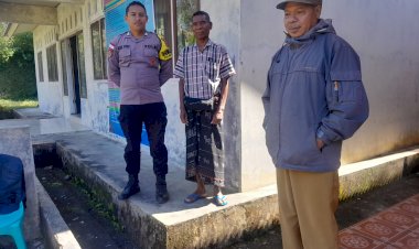 Pengabdian-Tanpa-Henti,-Bhabinkamtibmas-Desa-Dariwali-Sambangi-Warga-dan-Sampaikan-Pesan-Kamtibmas