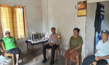 Patroli-dan-Sambang-Bhabinkamtibmas-Desa-Tarawali-dalam-Rangka-Mewujudkan-Situasi-Kamtibmas-yang-Aman-dan-Kondusif