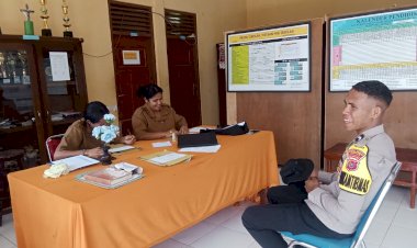 Bhabinkamtibmas-Desa-Tarawali-Laksanakan-Sambang-Warga-dan-SMK-St.-Yosep-So’a,-Ajak-Wujudkan-Kamtibmas-yang-Aman-dan-Kondusif