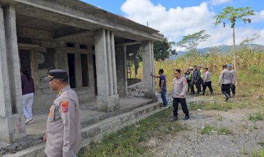 Polres-Ngada-Intensif-Lakukan-Pemantauan-Dampak-Gempa-Bumi,-Wakapolres-Tinjau-Rumah-Warga-Terdampak-di-Bobou-‎