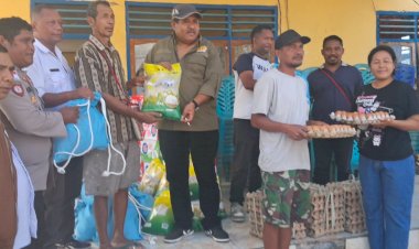 Polres-Ngada-Bersama-Forkopimda-Salurkan-Bantuan-Sembako-Darurat-untuk-Korban-Gempa-di-Wolomeze