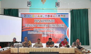 Dari-Tenda-Pengungsian-Menuju-Rumah,-Polri-Polres-Ngada-Kawal-Pemulihan-Masyarakat-Ngada-Pascagempa-‎