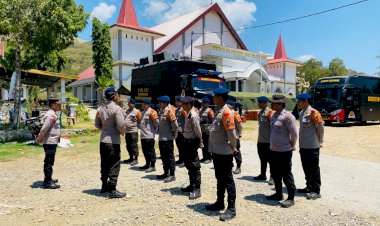 DUA-PEKAN-DI-TENGAH-PENGUNGSIAN,-BRIMOB-JATIM-TINGGALKAN-RIUNG-DENGAN-JEJAK-PENGABDIAN-‎