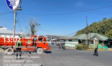 Patroli-Satlantas-Polres-Ngada-Jaga-Kelancaran-Lalu-Lintas-di-Kota-Bajawa