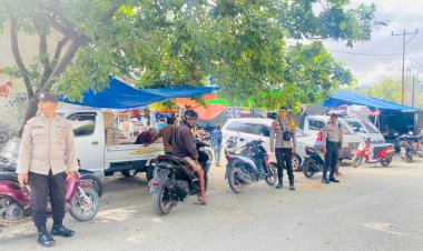 Patroli-Humanis-di-Pasar-Riung,-Polisi-Pastikan-Kamtibmas-Kondusif-di-Tengah-Pemulihan-Pascagempa-‎