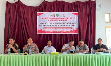 PASCA-GEMPA,-KAPOLRES-NGADA-DAMPINGI-BUPATI-GELAR-RAPAT-FORKOPIMDA-DIPERLUAS-DI-RIUNG