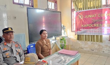 JUMAT-CURHAT-DI-SDI-WATURUTU,-SATBINMAS-POLRES-NGADA-PERKUAT-KEMITRAAN-POLRI-DAN-DUNIA-PENDIDIKAN-‎
