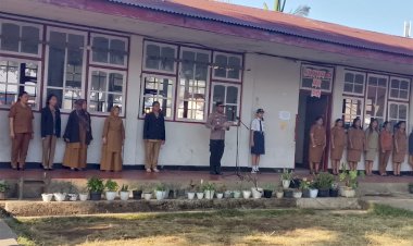 BENTUK-KARAKTER-GENERASI-MUDA,-POLRES-NGADA-TANAMKAN-NILAI-DISIPLIN-DAN-ANTI-BULLYING-DI-SMPN-1-BAJAWA-‎
