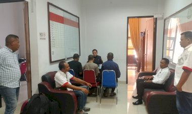 Polres-Ngada-Serahkan-Tiga-Tersangka-dan-Barang-Bukti-Kasus-Pencurian-Ternak-kepada-Kejaksaan