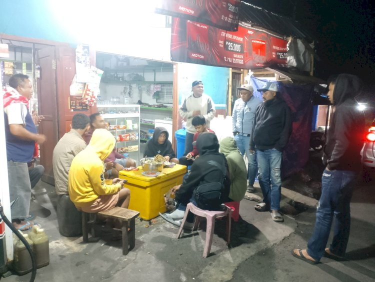 PATROLI URC POLRES NGADA INTENSIFKAN PENGAWASAN MALAM HARI, CEGAH AKSI KRIMINALITAS DAN GANGGUAN KAMTIBMAS