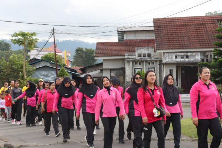Semarak Hari Bhayangkara ke-80, Polres Ngada Gelar Jalan Santai dan Olahraga Bersama Wujudkan Polri untuk Masyarakat  ‎