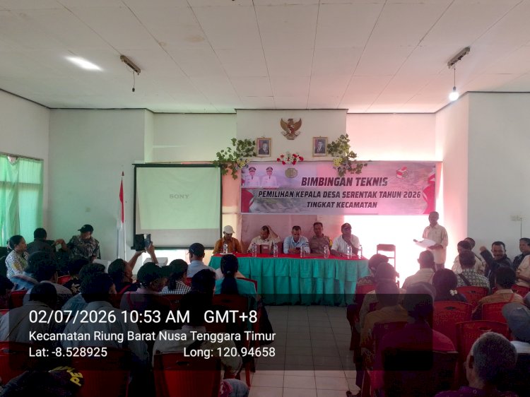 Dukung Pilkades Aman dan Kondusif, Bhabinkamtibmas Polsek Riung Hadiri Bimtek Pendaftaran Pemilih ‎