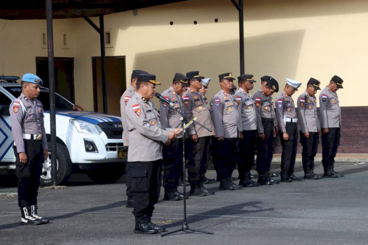 Wakapolres Ngada Pimpin Apel Jam Pimpinan, Tekankan Disiplin Personel dan Percepatan Penyelesaian Perkara ‎