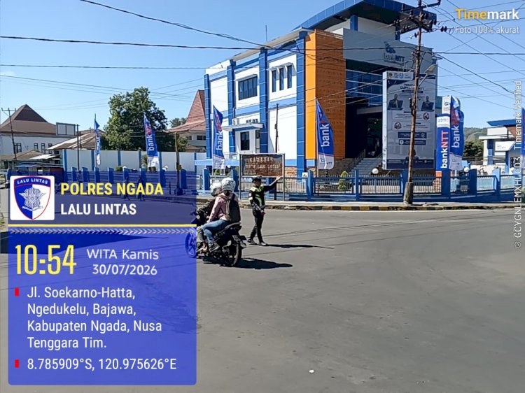 Satlantas Polres Ngada Intensifkan Patroli dan Pengaturan Lalu Lintas, Wujudkan Kamseltibcarlantas yang Kondusif di Kota Bajawa