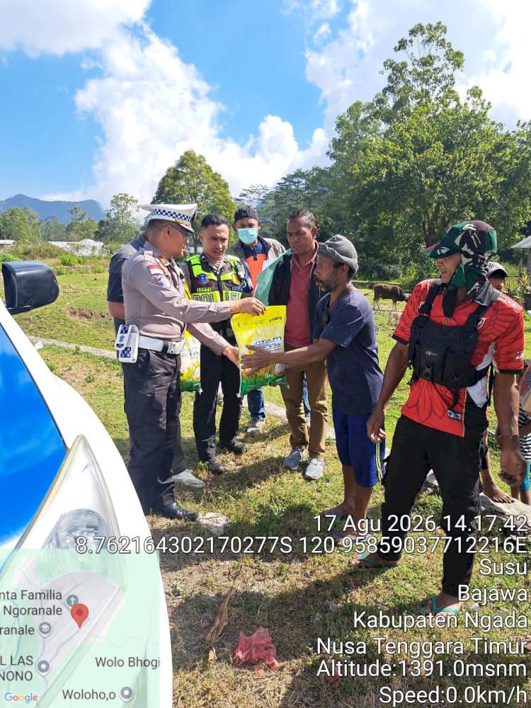 Gerak Cepat Pascagempa, Satlantas Polres Ngada Kawal Distribusi Bantuan BPBD Ngada kepada Warga Terdampak ‎