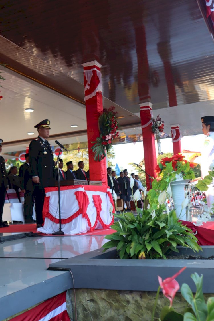 Kapolres Ngada Pimpin Upacara Penurunan Bendera HUT ke-81 Kemerdekaan RI di Lapangan Kartini Bajawa