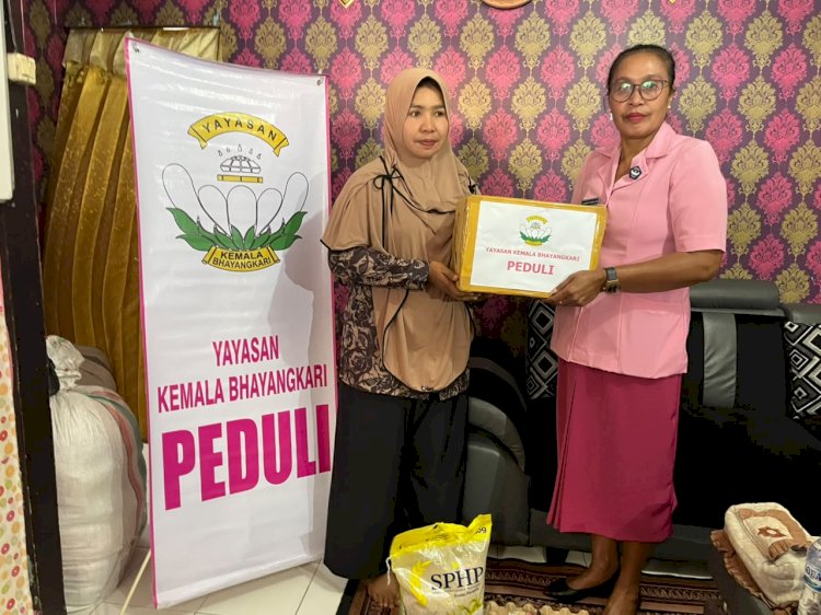 Yayasan Kemala Bhayangkari Cabang Ngada Peduli Korban Gempa, Salurkan Bantuan kepada Anggota Terdampak ‎