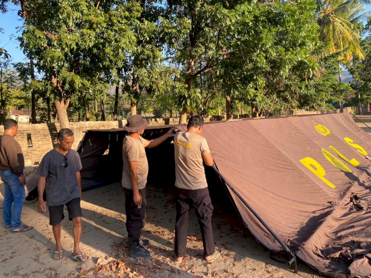 DI BALIK TENDA POLRI, ADA HARAPAN, POLRES NGADA HADIR AGAR ANAK-ANAK KEMBALI BELAJAR