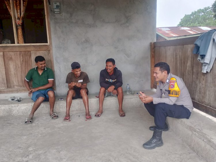 Langkah Kecil, Dampak Besar: Bhabinkamtibmas Bomari Sambangi Warga untuk Mencegah Gangguan Kamtibmas Sejak Dini ‎