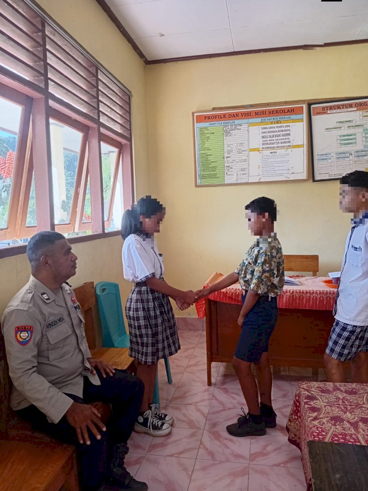 Hentikan Bullying di Sekolah, Bhabinkamtibmas Jerebuu Bangun Kesadaran dan Perdamaian Pelajar ‎