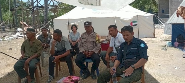 Pulihkan Semangat Warga Pascagempa, Bhabinkamtibmas Polsek Riung Kawal Asesmen Ketangguhan Masyarakat