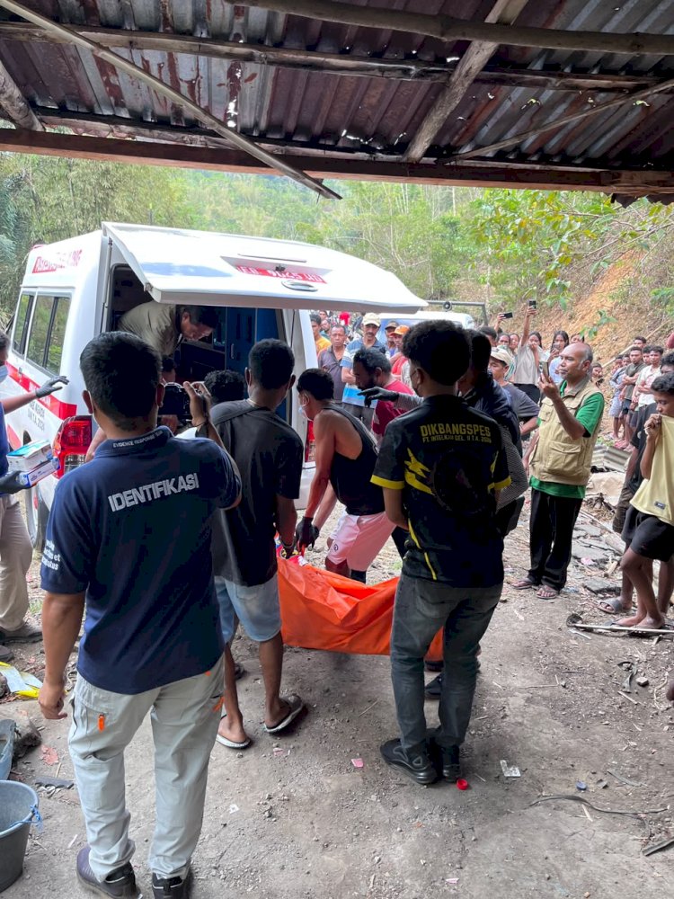 Cium Bau Tak Sedap, Warga Temukan Pria Meninggal di Dalam Bengkel, Polsek Golewa Datangi TKP