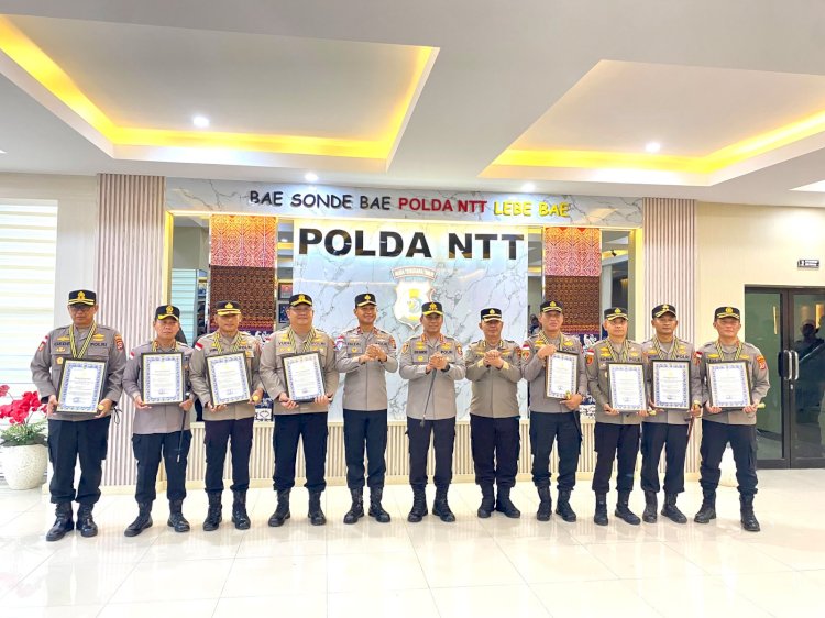Kalemdiklat Polri Beri Penghargaan, Kapolres Ngada Apresiasi Dedikasi Personel dalam Penanganan Pascagempa Flores
