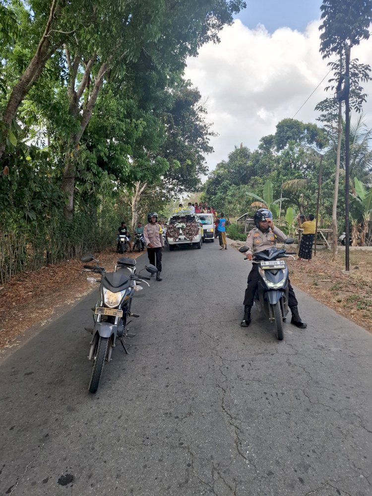 POLSEK SOA KAWAL PENJEMPUTAN IMAM BARU PATER SABINUS BAKE LADO, SVD, WUJUDKAN PELAYANAN POLRI YANG HUMANIS ‎