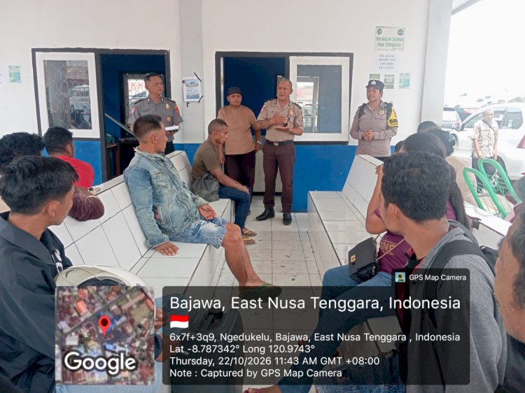 SAT BINMAS POLRES NGADA SOSIALISASIKAN JOB FAIR 2026 DI TERMINAL KOTA BAJAWA 