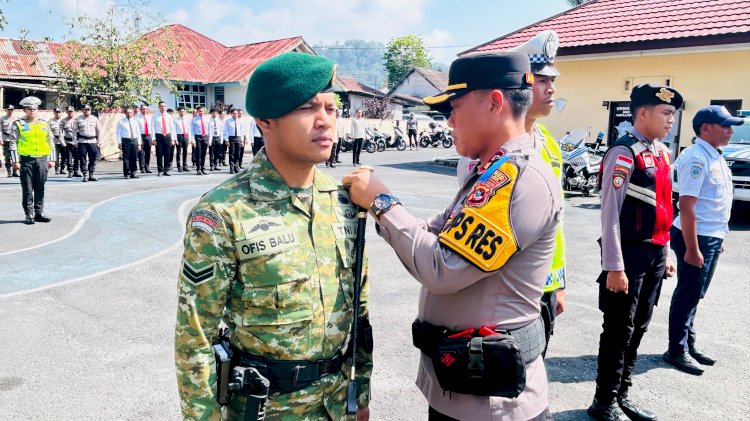 POLRES NGADA GELAR UPACARA GELAR PASUKAN OPERASI PATUH TURANGGA 2026, KAPOLRES TEKANKAN PENDEKATAN HUMANIS DAN KESELAMATAN BERLALU LINTAS
